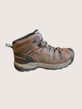 Men’s KEEN CSA approved work boots size 10 D